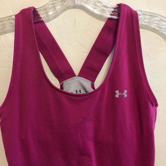 ******SOLD*****💥🏅Under Armour pink heat gear top - Picture 2 of 4